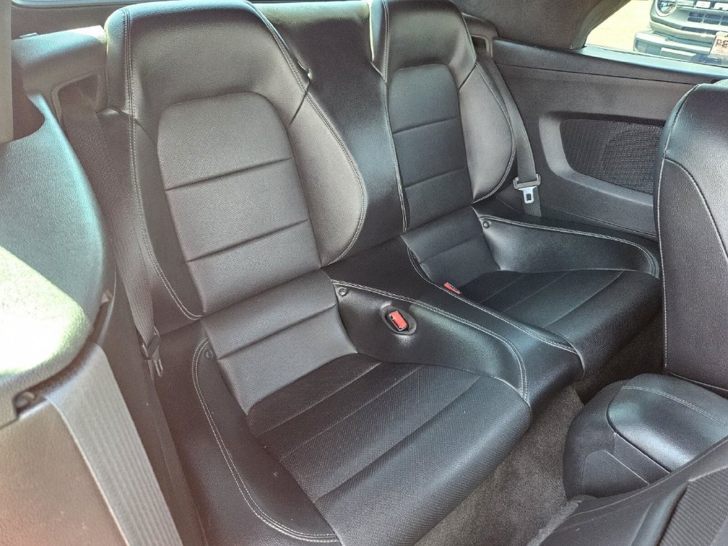 Certified 2017 Ford Mustang GT Premium RWD image 17