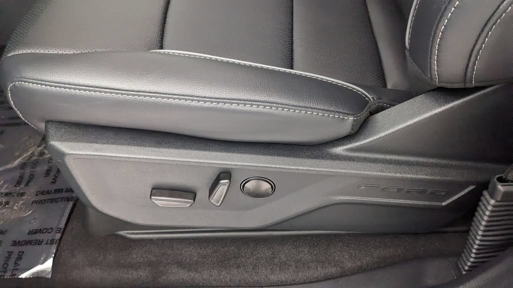 Certified 2025 Ford F150 Lariat AWD/4WD image 28