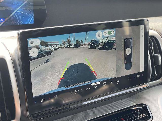 Certified 2025 Ford Expedition Active AWD/4WD image 13