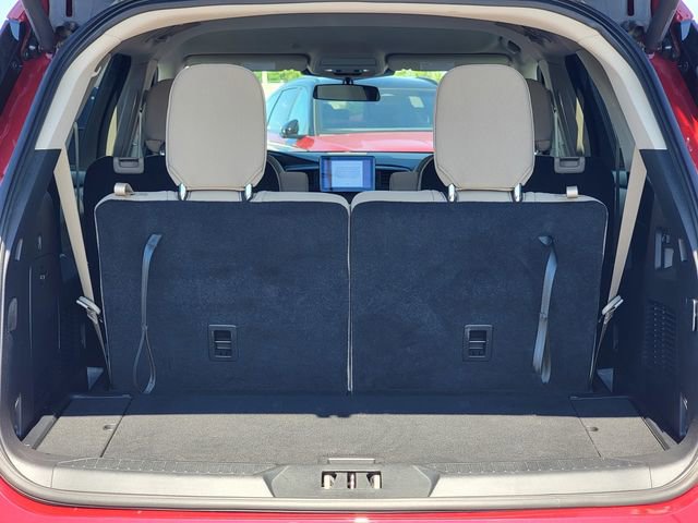 Certified 2022 Ford Explorer XLT w/ Class IV Trailer Tow Package AWD/4WD image 23