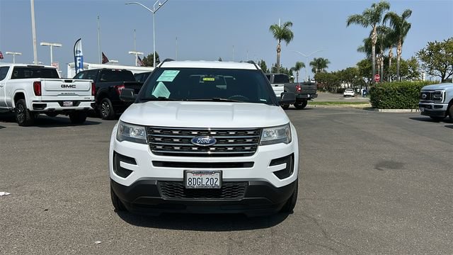 Certified 2017 Ford Explorer FWD image 9