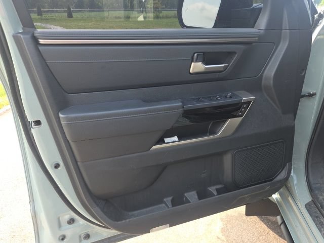 Used 2024 Toyota Tundra Limited AWD/4WD image 18