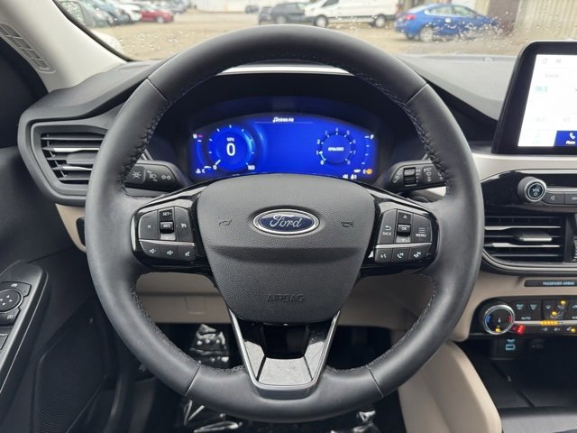 Certified 2022 Ford Escape SEL w/ Technology Package image 33