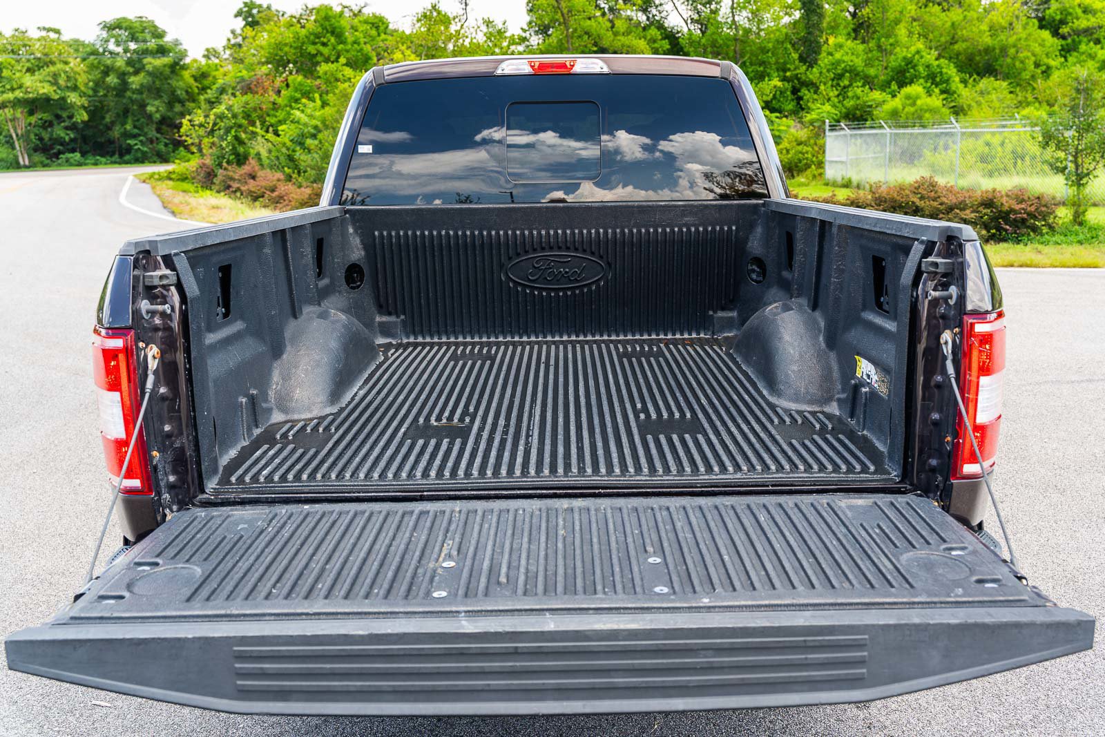 Certified 2020 Ford F150 XLT w/ Equipment Group 302A Luxury AWD/4WD image 15