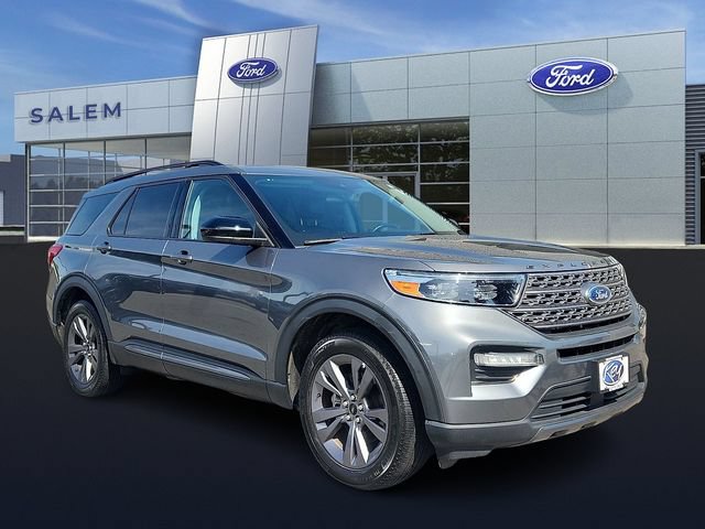 Certified 2023 Ford Explorer XLT w/ Equipment Group 202A AWD/4WD image 1