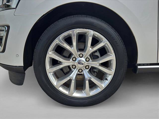 Certified 2019 Ford Expedition Limited w/ Equipment Group 302A RWD image 26