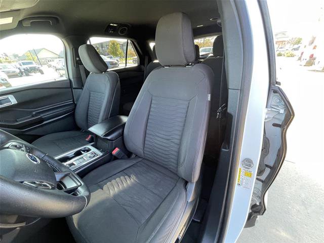 Certified 2020 Ford Explorer XLT w/ Comfort Package AWD/4WD image 18