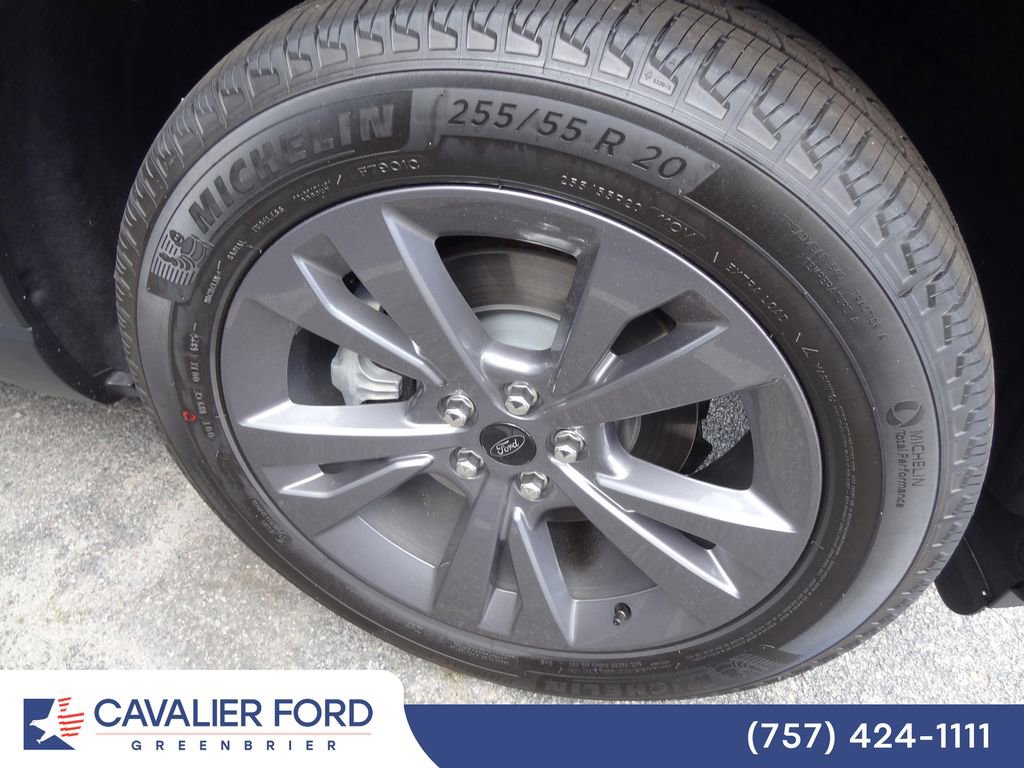 Certified 2026 Ford Explorer Active w/ Active Comfort Package AWD/4WD image 15