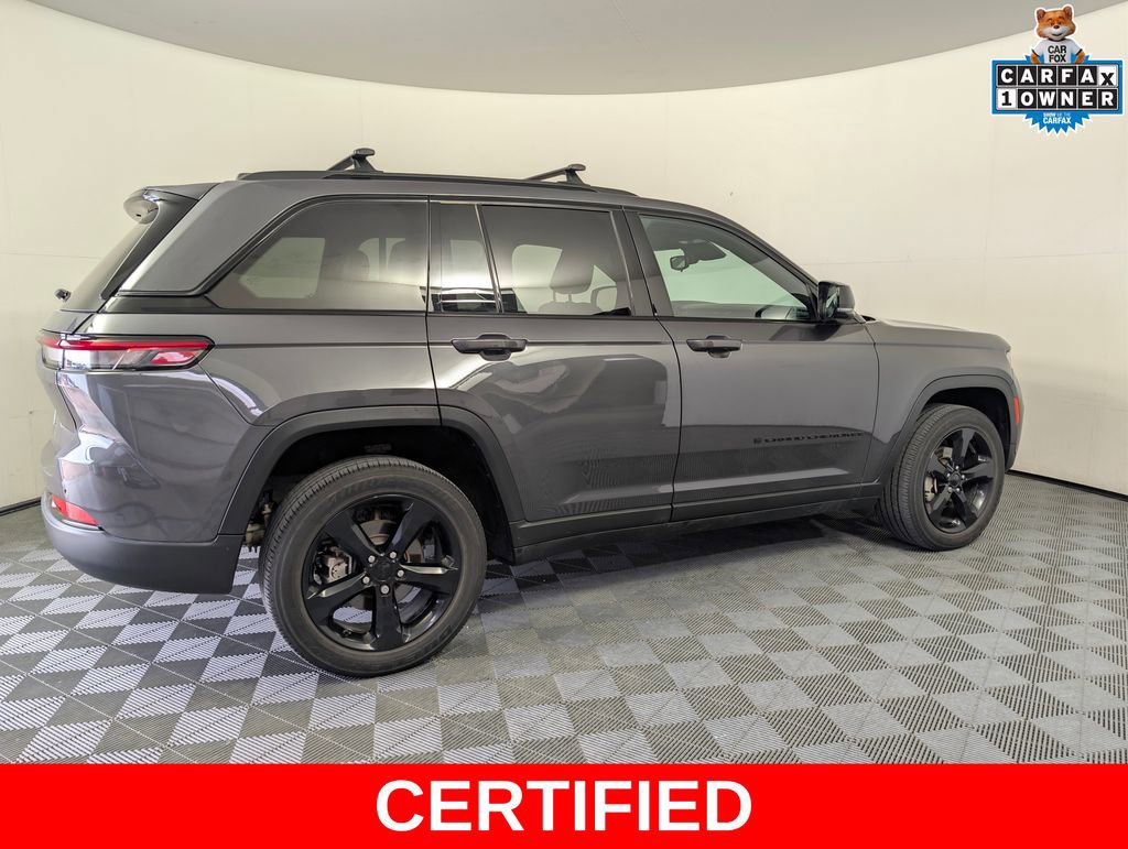 Used 2023 Jeep Grand Cherokee Altitude AWD/4WD image 2