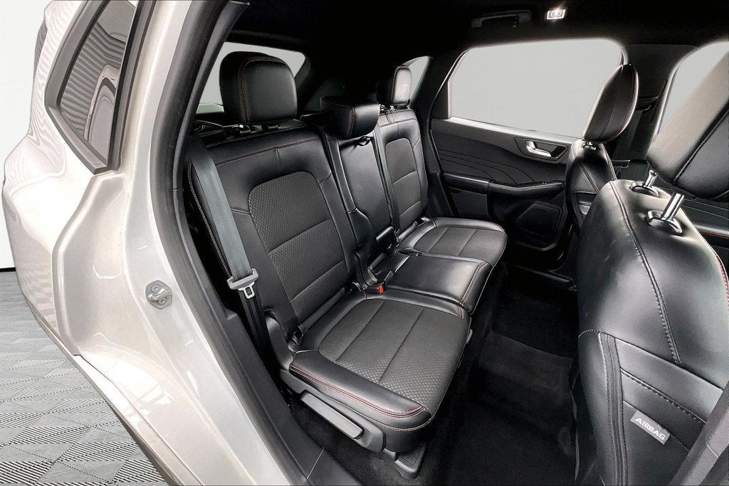 Certified 2024 Ford Escape ST-Line w/ Tech Pack #1 AWD/4WD image 27