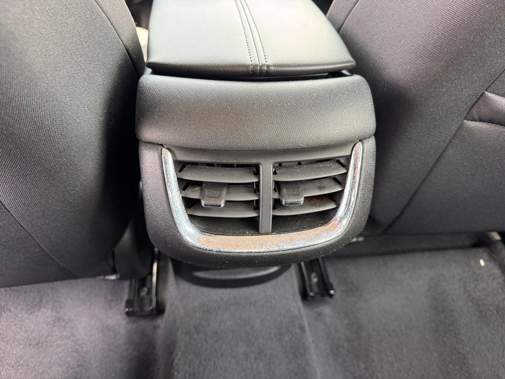 Used 2023 Chevrolet Malibu LT FWD image 28