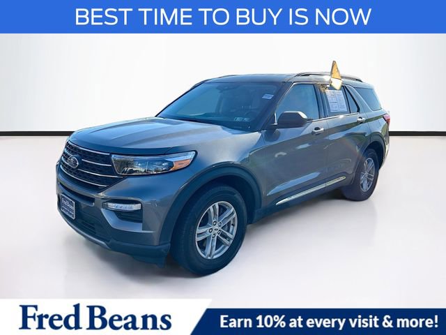 Certified 2022 Ford Explorer XLT w/ Equipment Group 202A image 4