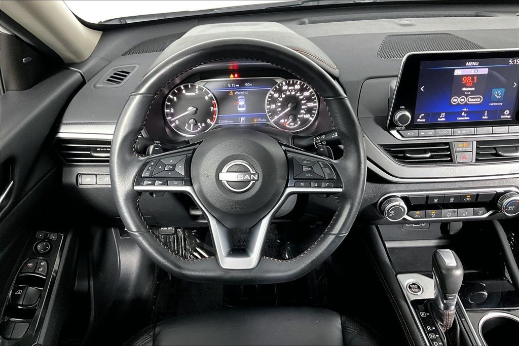 Used 2024 Nissan Altima 2.5 SR FWD image 5