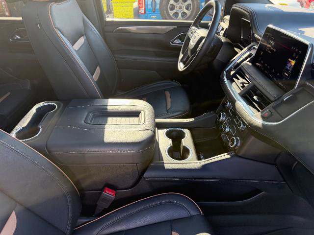 Used 2023 GMC Yukon AT4 w/ AT4 Premium Package AWD/4WD image 15