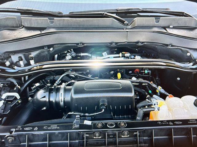 Certified 2023 Ford Explorer ST-Line image 12