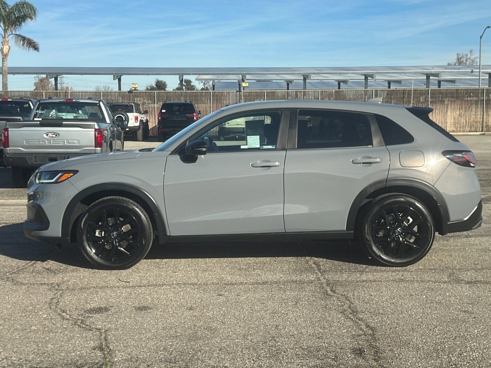 Used 2023 Honda HR-V Sport image 2