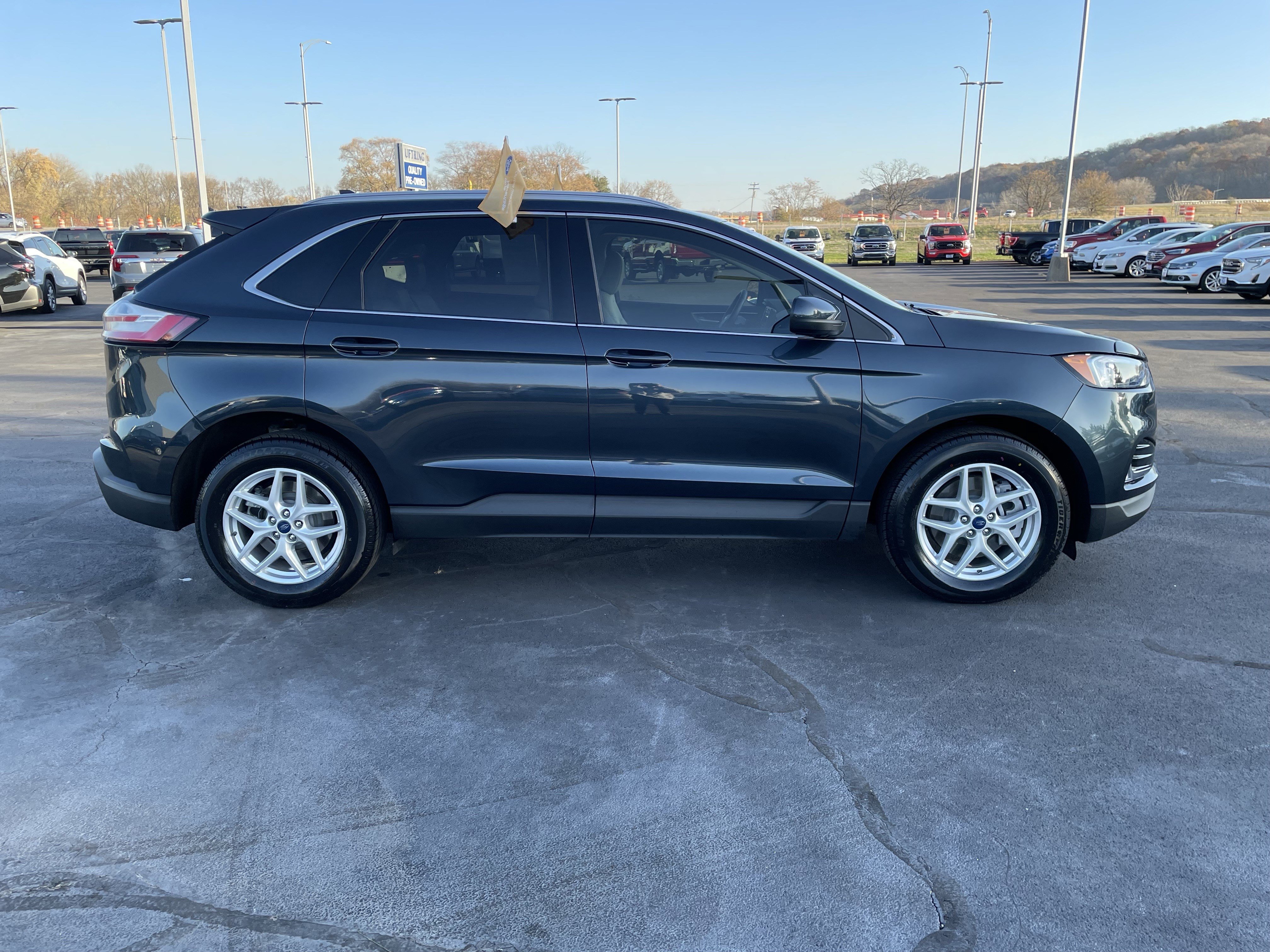 Certified 2022 Ford Edge SEL w/ Convenience Package image 10