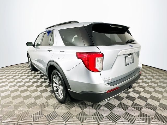 Certified 2024 Ford Explorer XLT w/ Equipment Group 202A AWD/4WD image 10