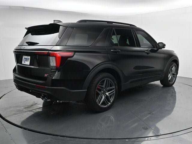Certified 2025 Ford Explorer ST AWD/4WD image 9