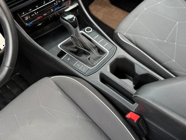 Used 2025 Volkswagen Jetta Sport FWD image 20