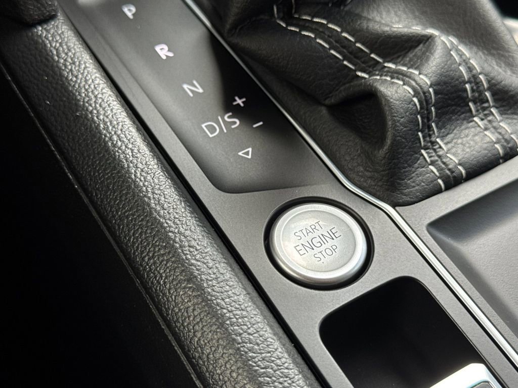 Used 2023 Volkswagen Atlas SE FWD image 22