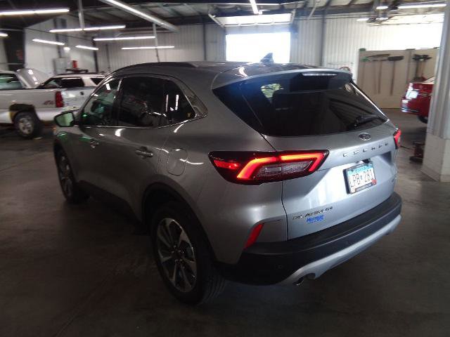 Certified 2024 Ford Escape Platinum image 3