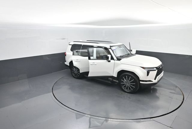 Used 2025 Lexus GX 550 w/ Accessory Package (2T) AWD/4WD image 27