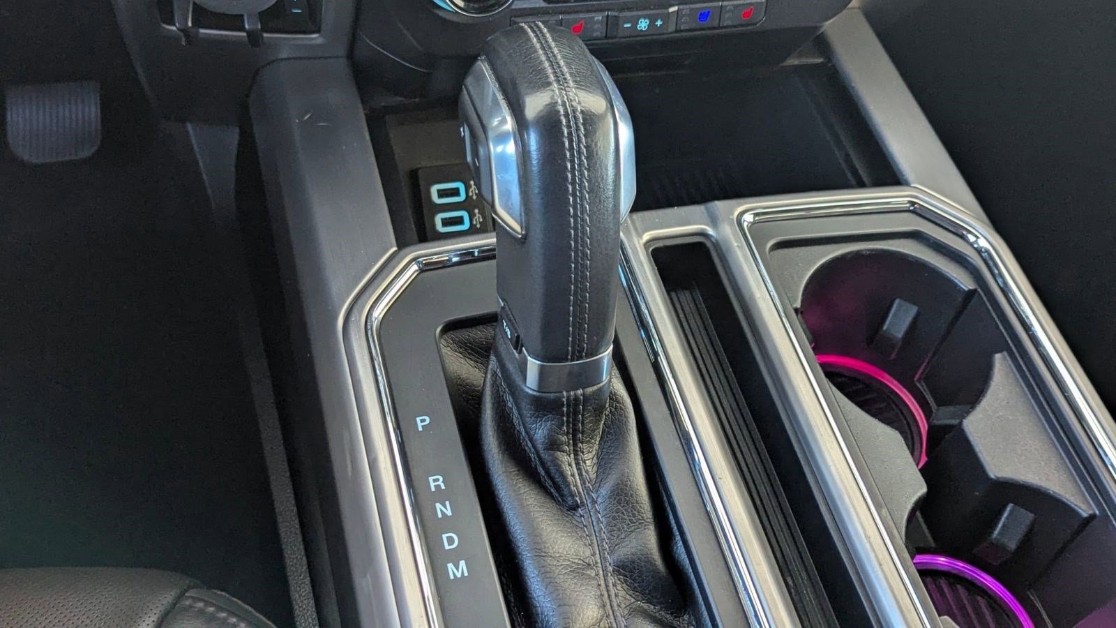 Certified 2017 Ford F150 Platinum w/ Equipment Group 701A Luxury image 17