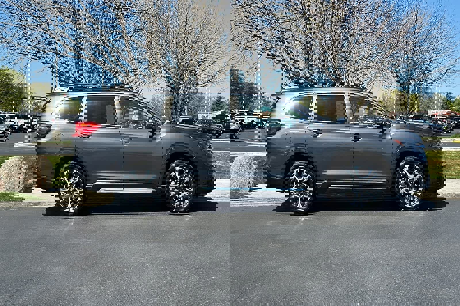 Used 2023 Subaru Ascent Limited w/ Technology Package image 6