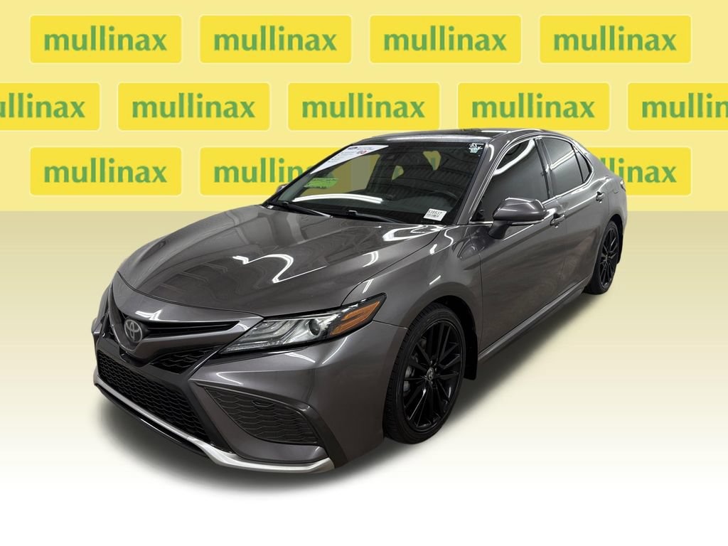 Used 2021 Toyota Camry XSE FWD image 16