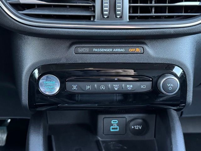 Certified 2023 Ford Escape Platinum AWD/4WD image 13