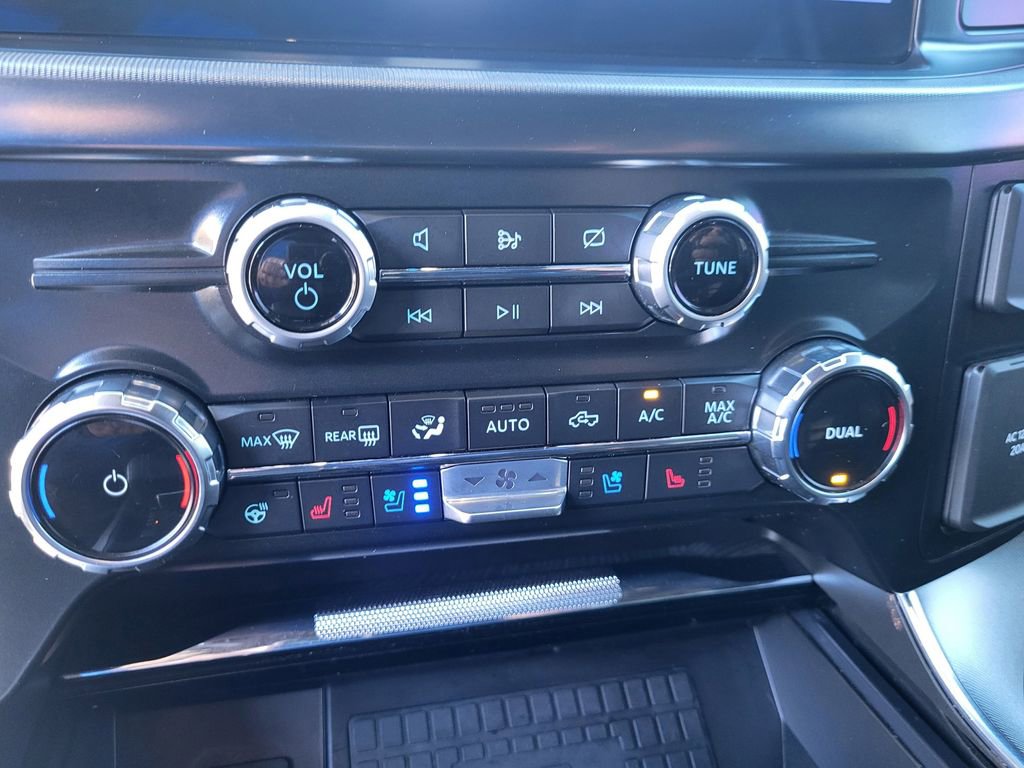 Certified 2022 Ford F150 Platinum w/ Equipment Group 701A High image 30