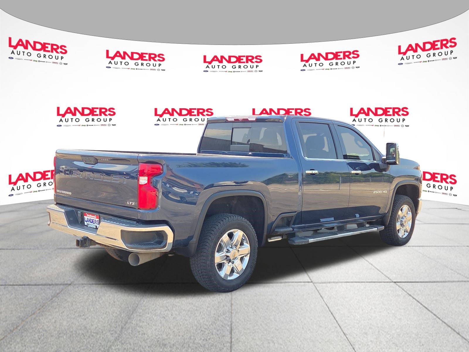 Used 2021 Chevrolet Silverado 2500 LTZ AWD/4WD image 3