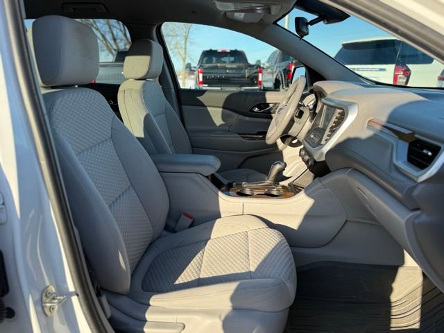 Used 2019 GMC Acadia SLE w/ LPO, Floor Liner Package image 18