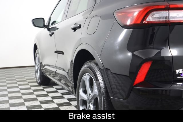 Certified 2024 Ford Escape ST-Line AWD/4WD image 23