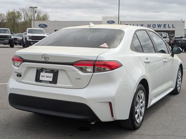 Used 2024 Toyota Corolla LE FWD image 5