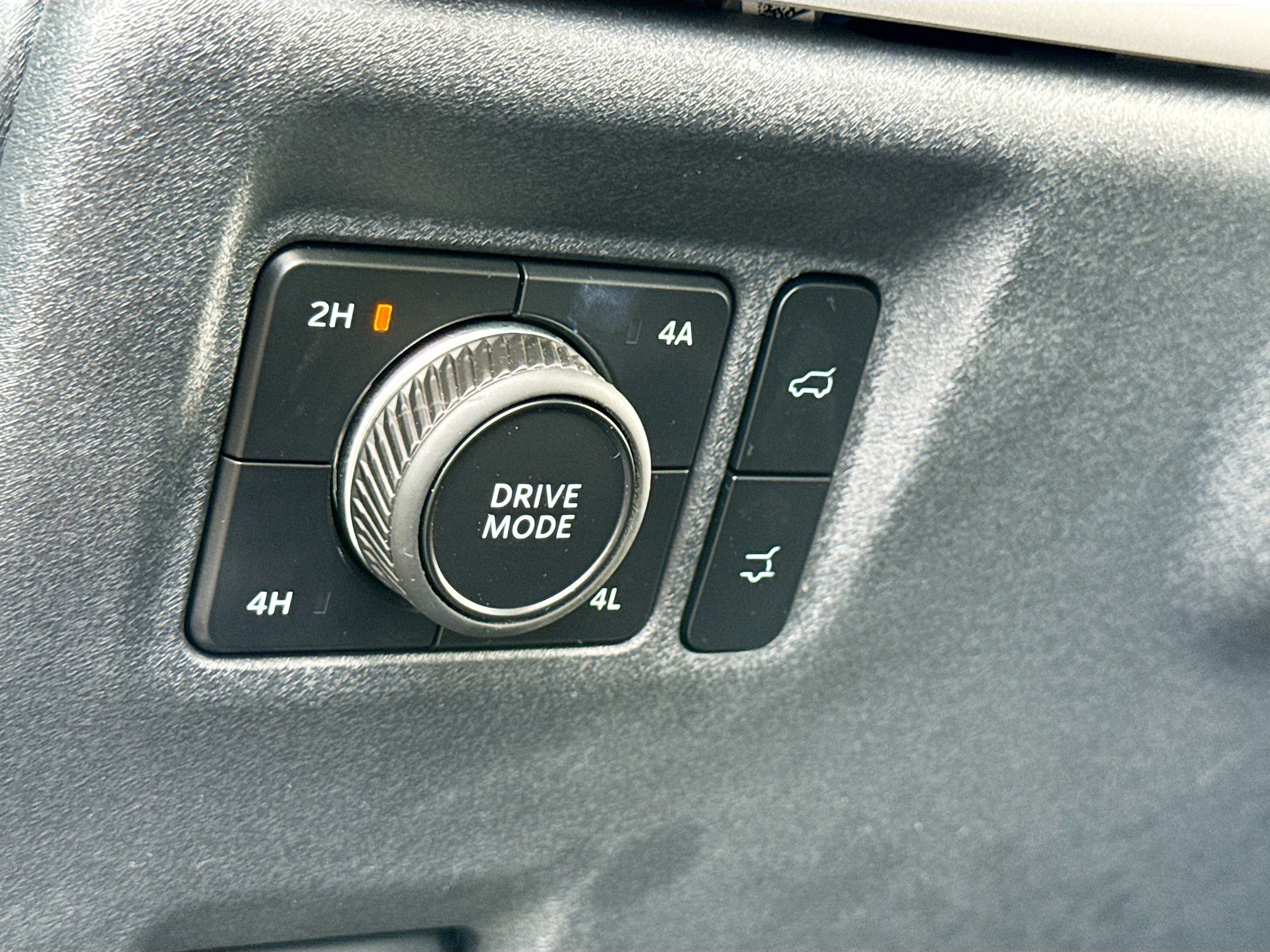 Certified 2025 Ford Expedition Active AWD/4WD image 11