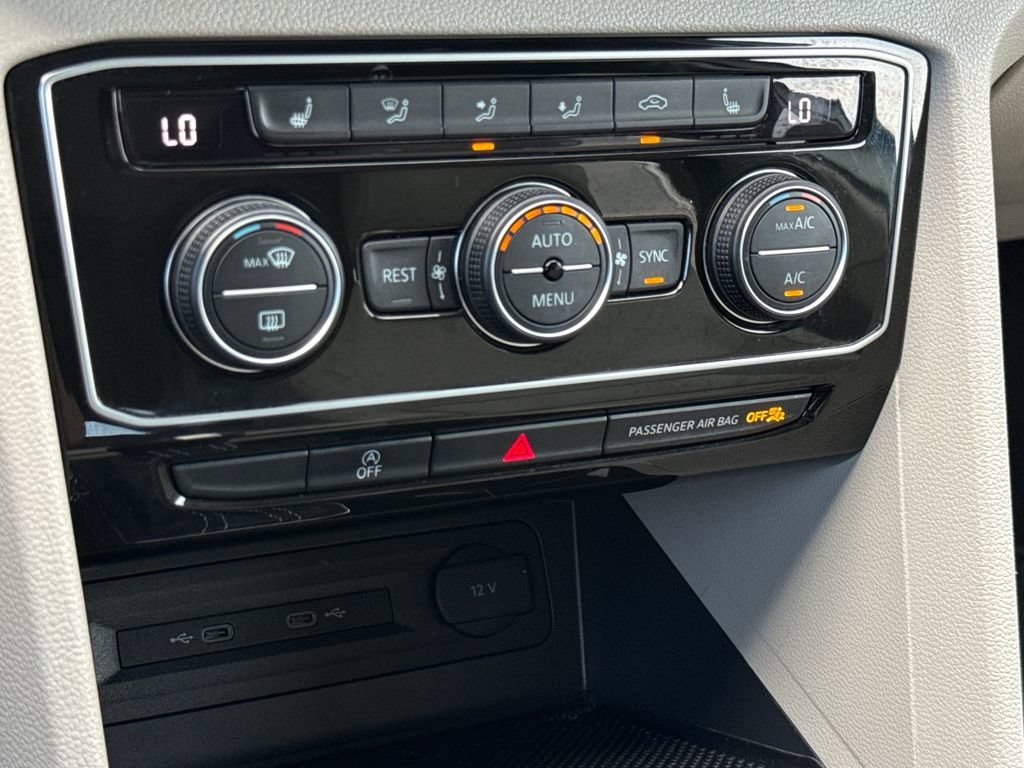 Used 2022 Volkswagen Atlas SE FWD image 22
