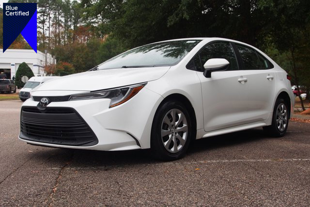 Used 2024 Toyota Corolla LE image 1