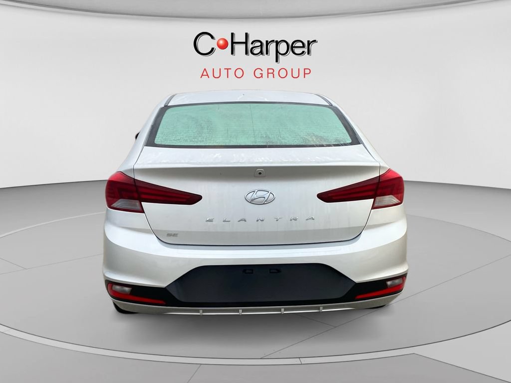 Used 2019 Hyundai Elantra SE w/ Cargo Package FWD image 4