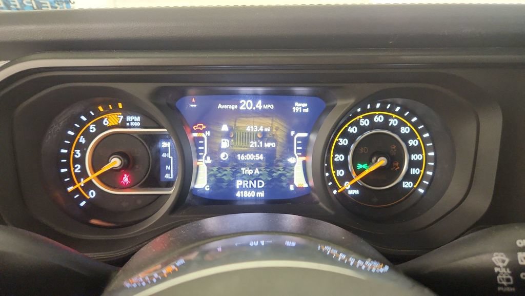 Used 2024 Jeep Wrangler Unlimited Sahara AWD/4WD image 11