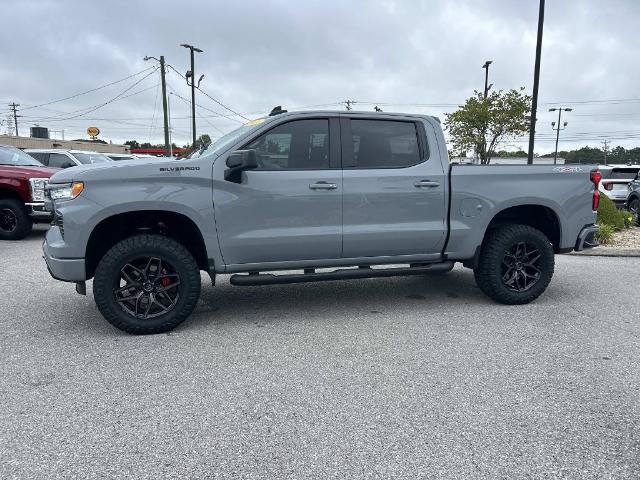 Used 2024 Chevrolet Silverado 1500 RST AWD/4WD image 7