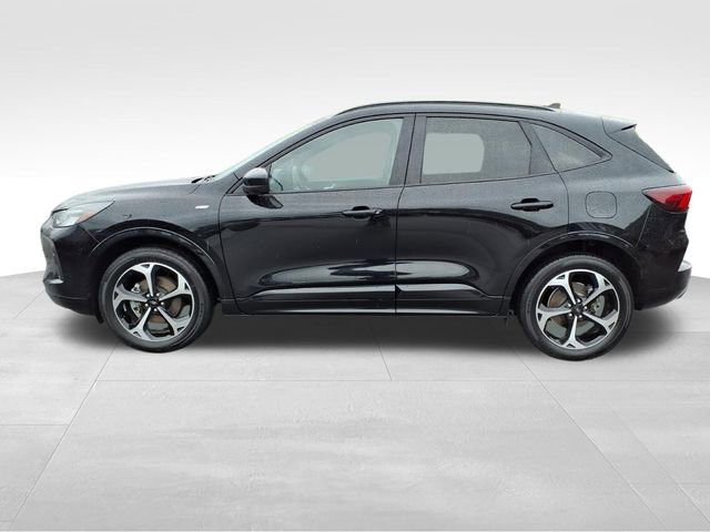 Certified 2023 Ford Escape ST-Line Select w/ Tech Pack #2 AWD/4WD image 4