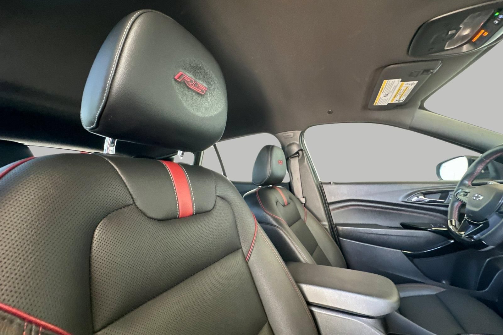 Used 2025 Chevrolet Trax RS w/ Driver Confidence Package FWD image 17