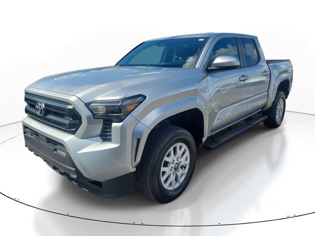 Used 2024 Toyota Tacoma SR5 AWD/4WD image 4