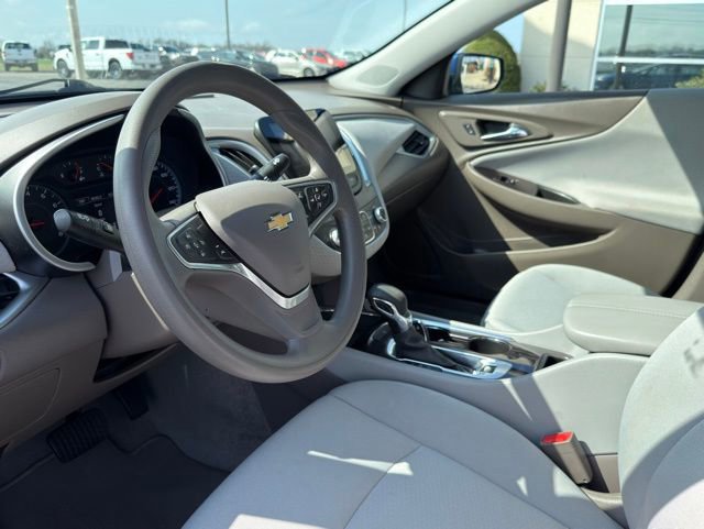 Used 2023 Chevrolet Malibu LT image 12