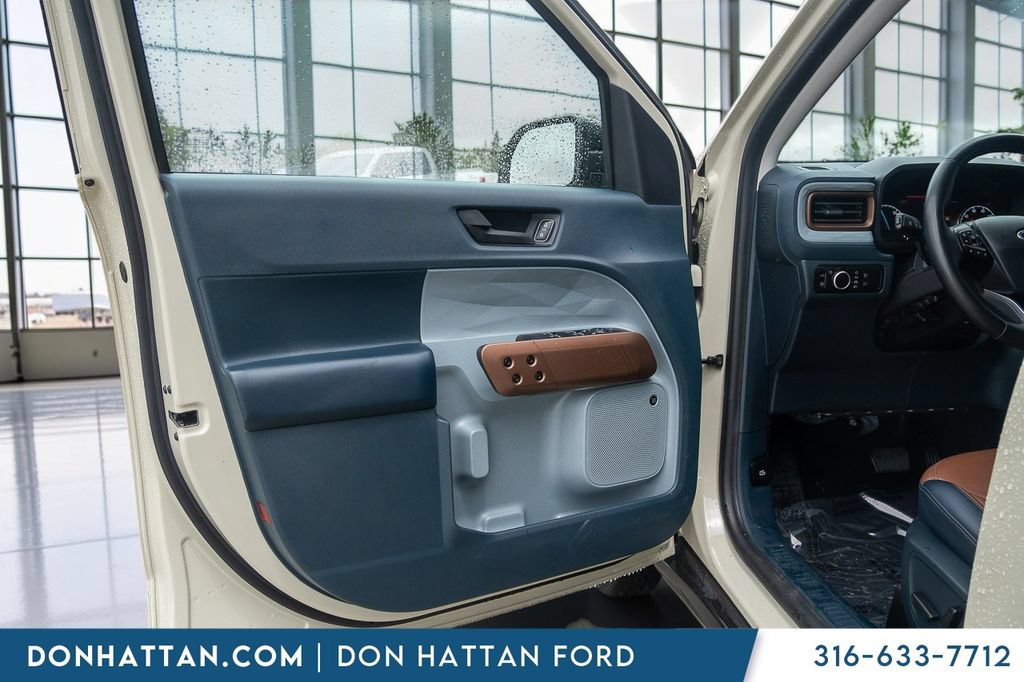 Certified 2024 Ford Maverick Lariat FWD image 17