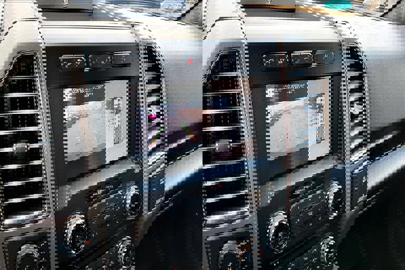 Certified 2018 Ford F150 Raptor w/ Equipment Group 802A Luxury image 31