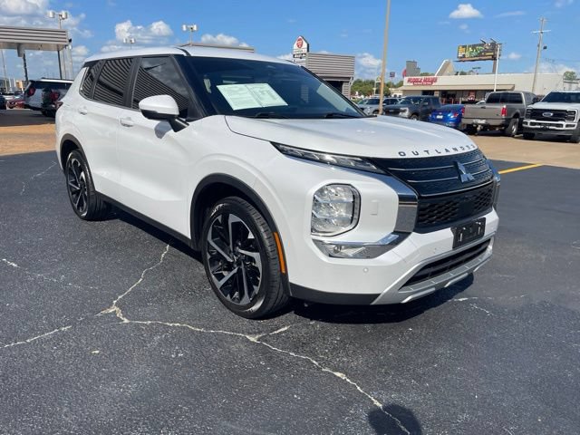 Used 2022 Mitsubishi Outlander SE AWD/4WD image 11