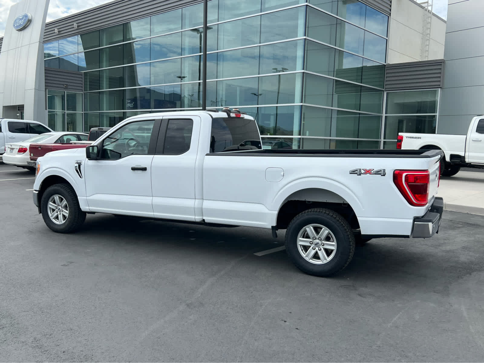 Certified 2022 Ford F150 XLT w/ Trailer Tow Package AWD/4WD image 11